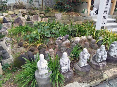 門出八幡宮のカエル1